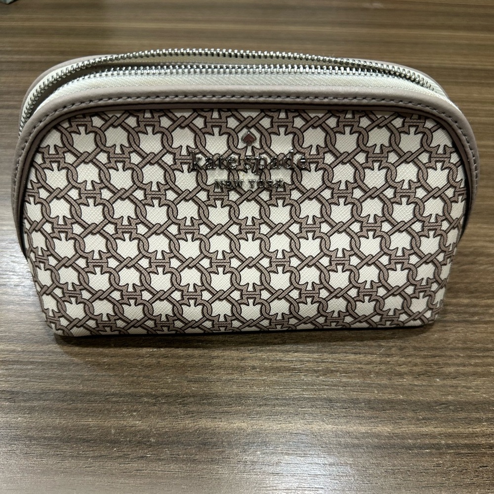 Kate spade cosmetic case